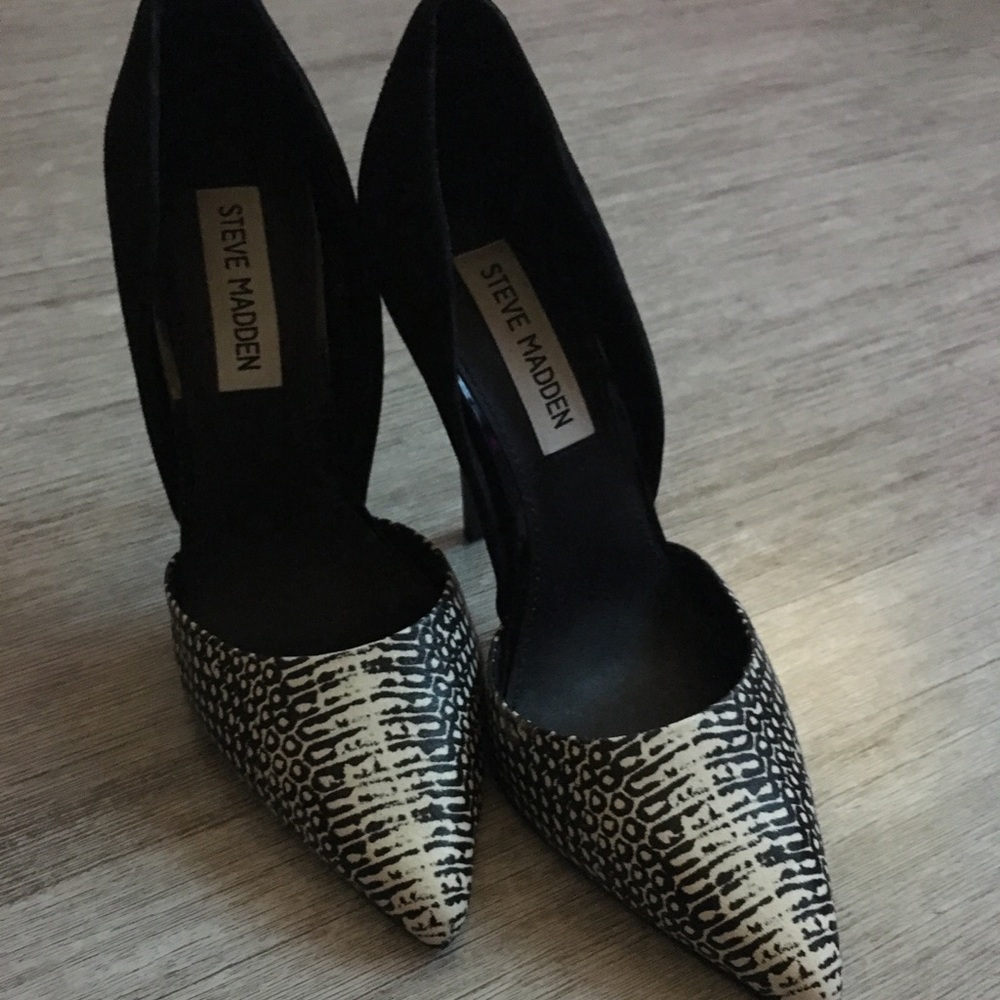 Steve Madden Faux Snake print Heels